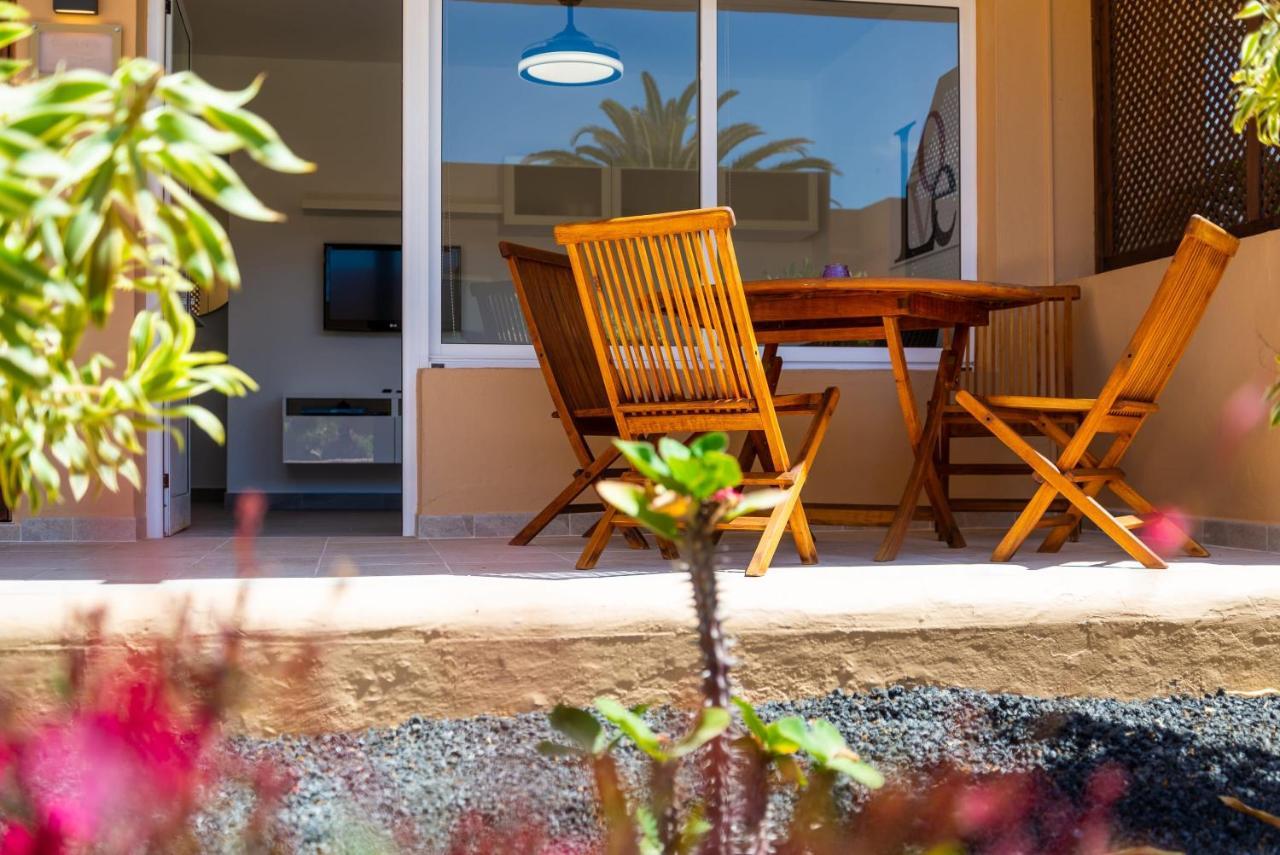 Casa Lucien - Newly Refurbished Apartment With Swimming Pool - Ideal For Couples คอร์ราเลโฮ ภายนอก รูปภาพ