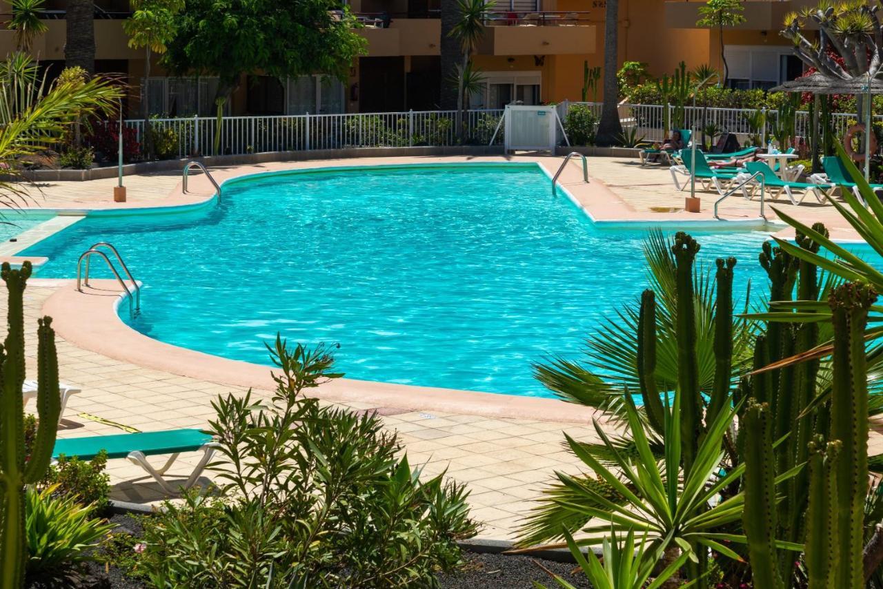 Casa Lucien - Newly Refurbished Apartment With Swimming Pool - Ideal For Couples คอร์ราเลโฮ ภายนอก รูปภาพ